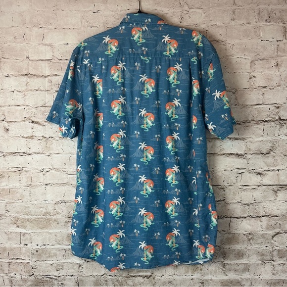 Tipsy Elves Mens Large Gator Flavor Hawaiian Button Down Shirt Short Sleeve Blue - Picture 7 of 8